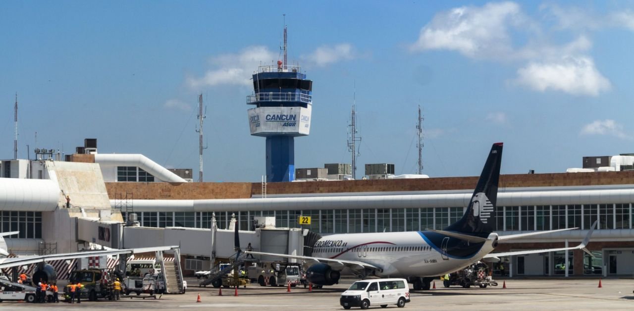 Hawaiian Airlines Cancun International Airport