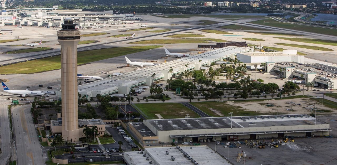 Hawaiian Airlines Miami International Airport