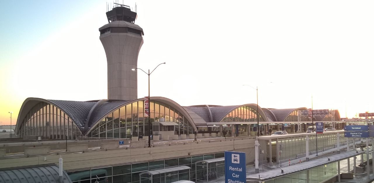 Hawaiian Airlines St. Louis Lambert International Airport