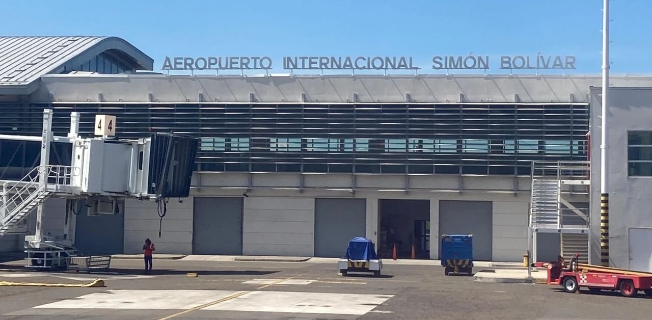 Iberia Airlines Simon Simón Bolívar International Airport